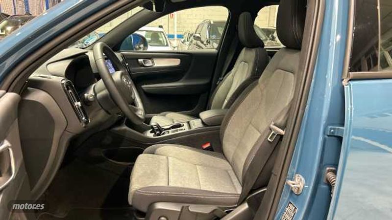 Volvo XC40 - foto 49