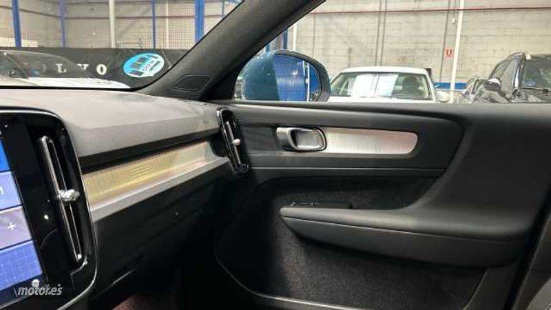 Volvo XC40 - foto 50