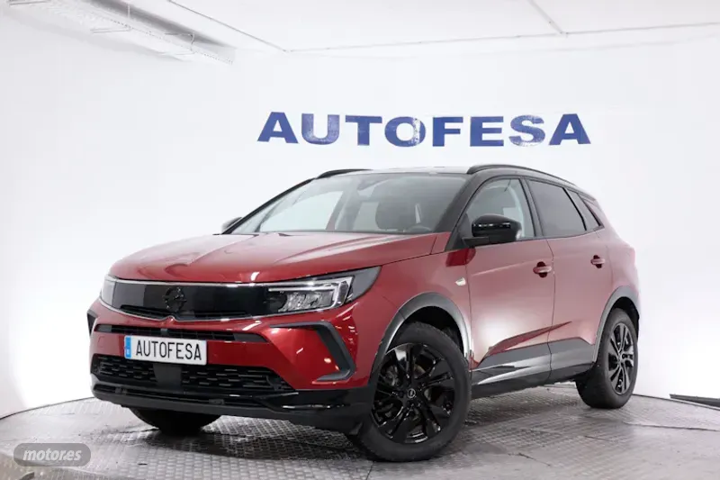 Opel Grandland X 1.2 T GS LINE AUTO 130CV # NAVY,FAROS LED,CAMARA TRASERA de 2022 con 49.500 Km por ...
