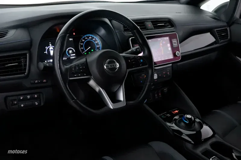 Nissan Leaf - foto 11