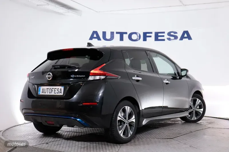 Nissan Leaf - foto 7