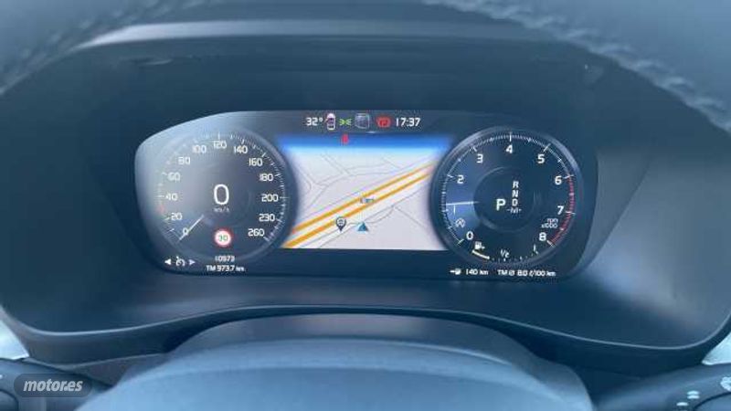 Volvo XC40 - foto 11