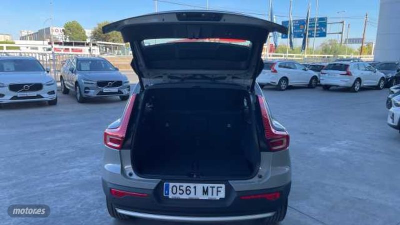 Volvo XC40 - foto 13