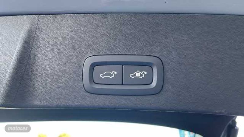 Volvo XC40 - foto 16