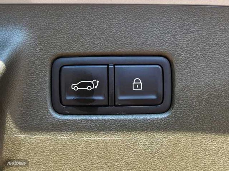 Hyundai Santa Fe - foto 16