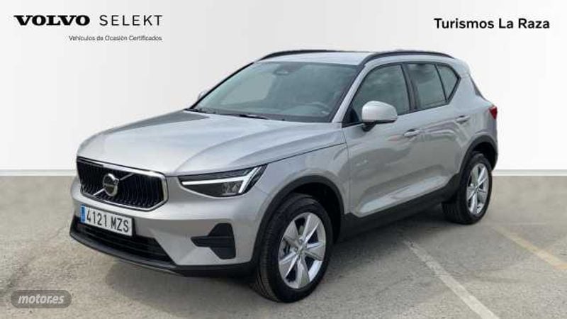 Volvo XC40 TODOTERRENO 2.0 B3 ESSENTIAL AUTOMATICO 163CV 5P de 2025 con 10 Km por 36.500 EUR. en Sevilla