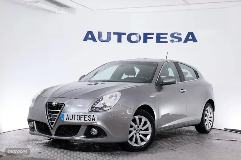 Alfa Romeo Giulietta GIULLIETA 1.6 JTD 105CV 5P # PARKTRONIC de 2015 con 175.400 Km por 7.800 EUR. e...