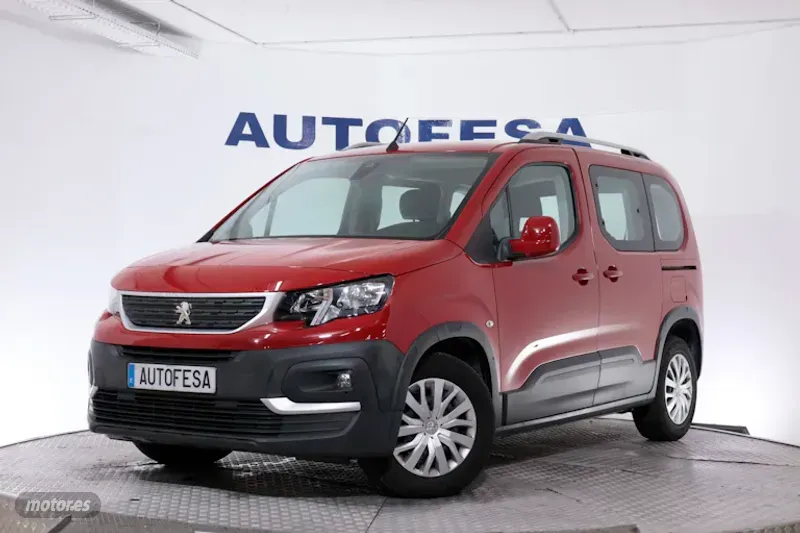 Peugeot Rifter 1.2 PURETECH 110CV ACTIVE 5P # PARKTRONIC de 2019 con 54.789 Km por 14.650 EUR. en Madrid