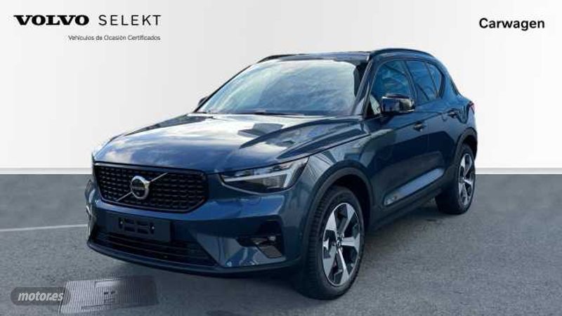 volvo xc40 2025 / 1km.