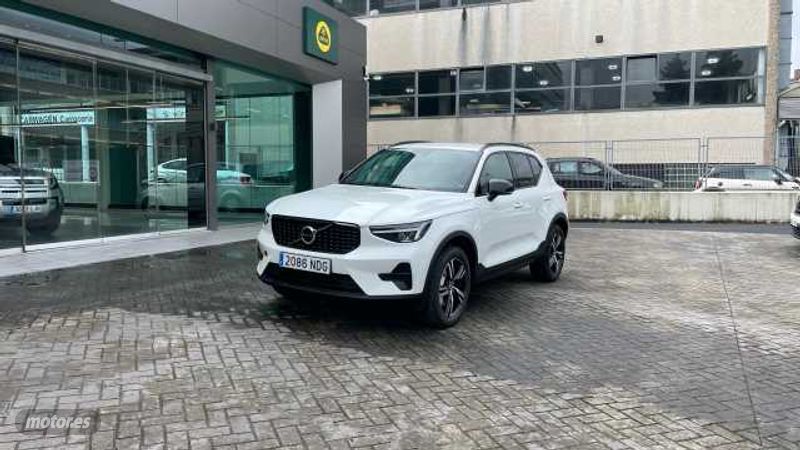 volvo xc40 2025 / 1km.