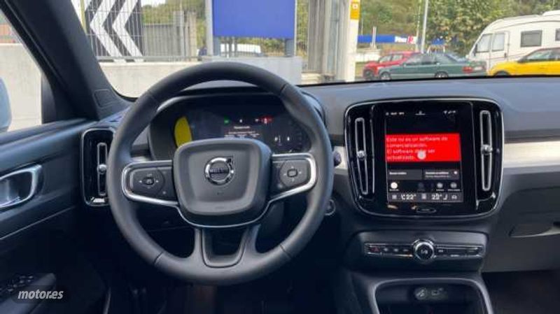 Volvo XC40 - foto 12