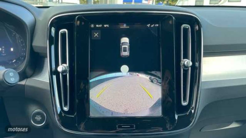 Volvo XC40 - foto 18