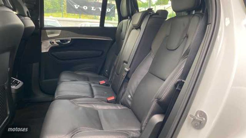 Volvo XC 90 - foto 11