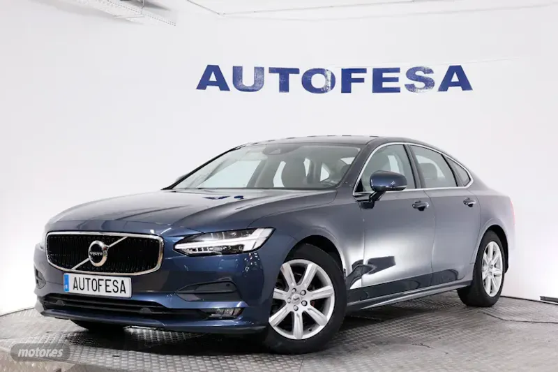 Volvo S 90 D3 2.0 MOMENTUM 150CV AUTO 4P # NAVY, CUERO de 2020 con 104.100 Km por 24.850 EUR. en Madrid