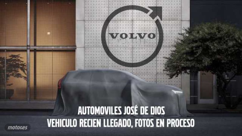 Volvo XC40 1.5 T2 MOMENTUM PRO AUTO 129 5P de 2021 con 40.129 Km por 27.500 EUR. en Zamora