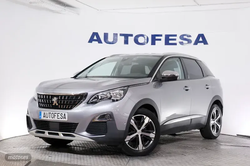 Peugeot 3008 CROSSWAY 1.2 130CV AUTO 5P S/S # NAVY, PARKTRONIC de 2017 con 77.500 Km por 14.950 EUR....