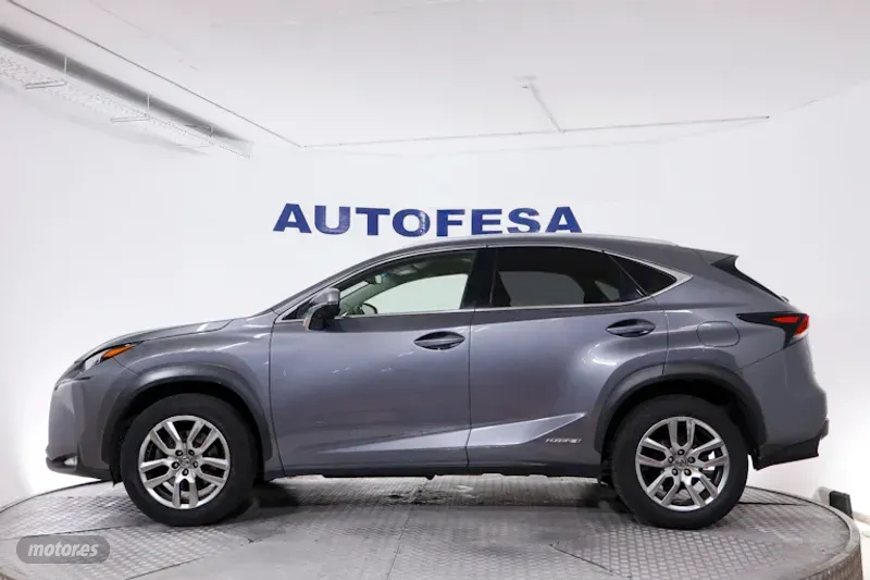 Lexus NX - foto 4