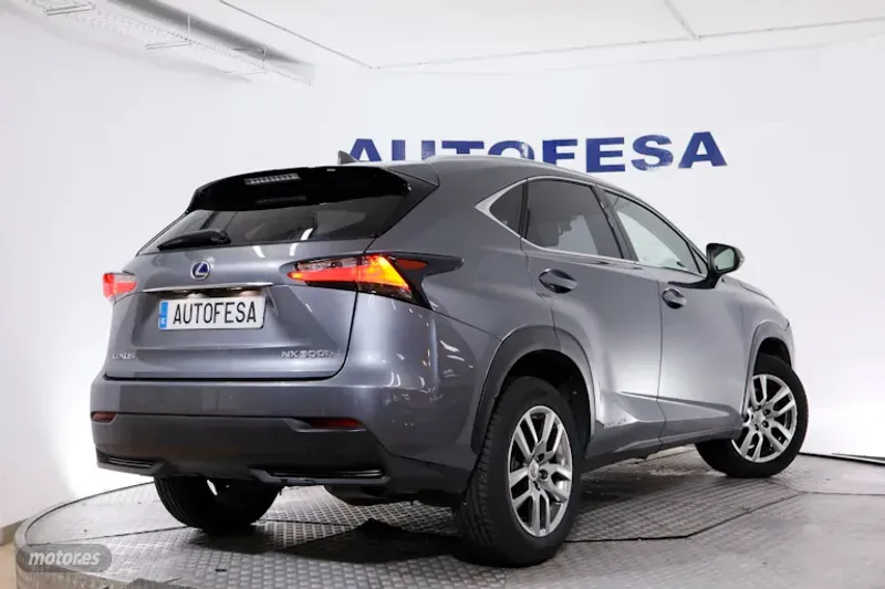 Lexus NX - foto 5