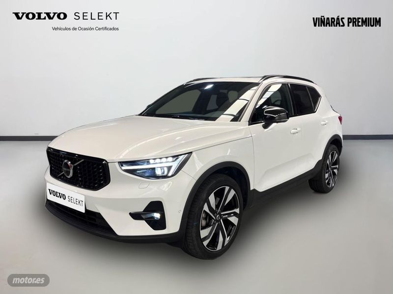 Volvo XC40 B4 (gasolina) Plus Dark Automático 2024