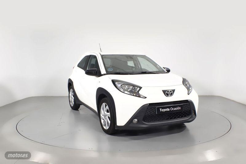 Toyota Aygo X Cross 1.0 Play CVT 2023