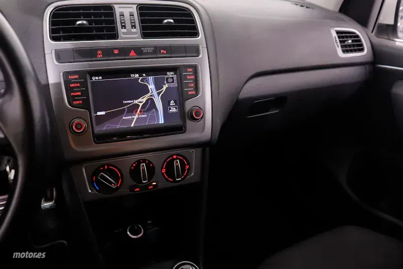 Volkswagen Polo - foto 14