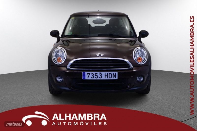 MINI Cooper 2011