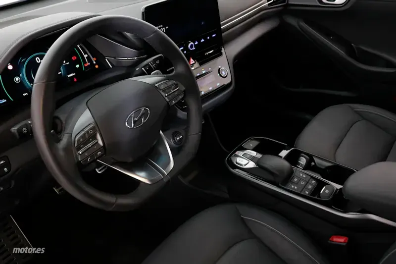 Hyundai Ioniq - foto 12