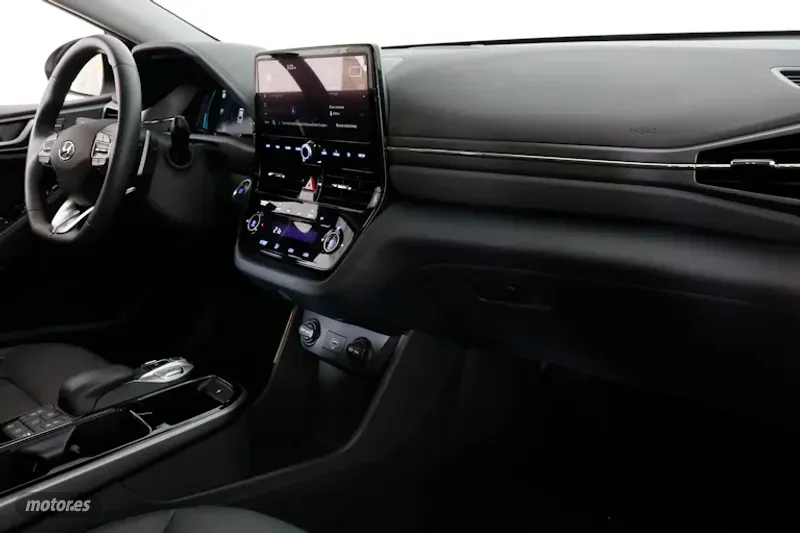 Hyundai Ioniq - foto 13