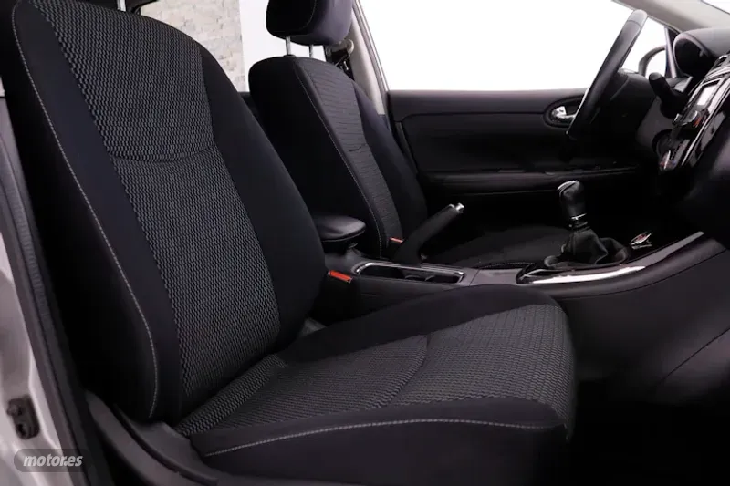 Nissan Pulsar - foto 21