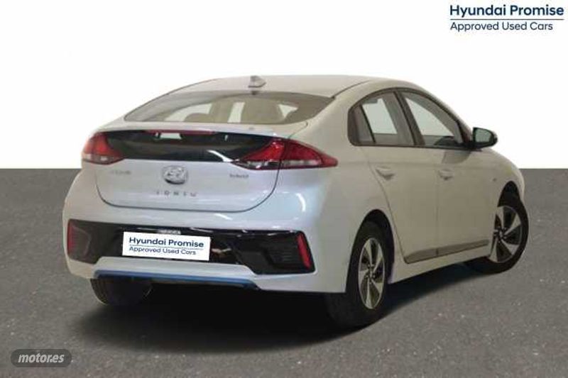 Hyundai Ioniq - foto 2
