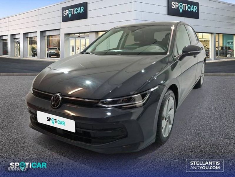 Volkswagen Golf "Más" 1.5 TSI 6 vel. 2025