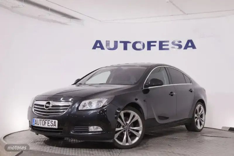 Opel Insignia 2010 en Alpedrete con extras premium