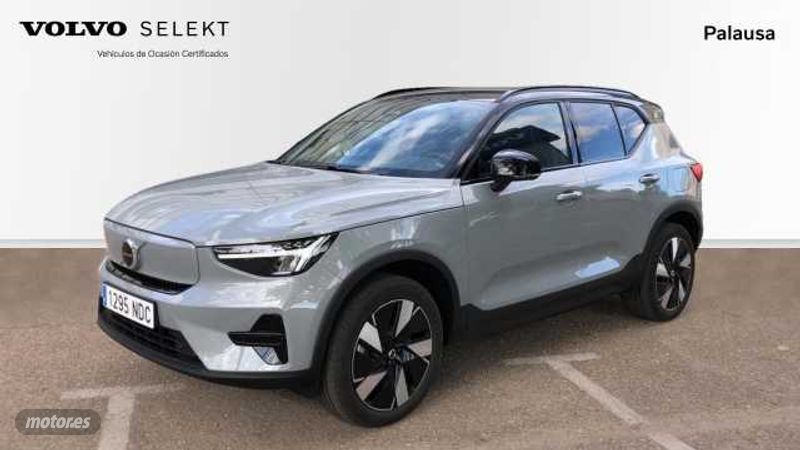 Volvo XC40 2025