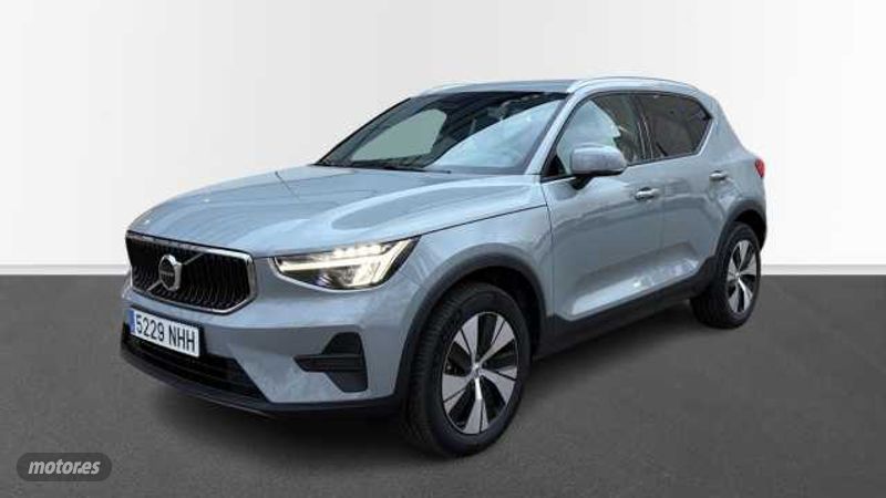 Volvo XC40 2025