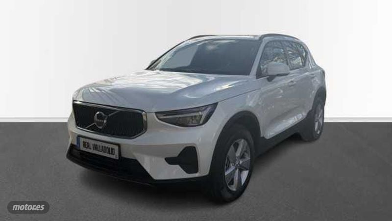 Volvo XC40 2025