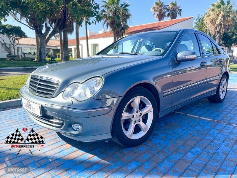 Mercedes-Benz Clase C C 220 CDI Elegance / Avantgarde 4p (W203) 2005