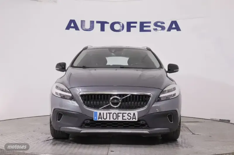 Volvo V40 2018 en Alpedrete - Excelente estado y equipamient - foto 2
