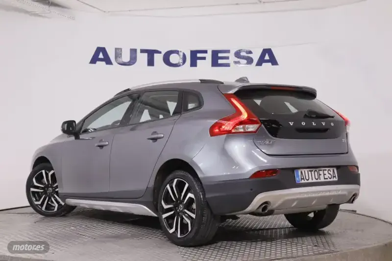 Volvo V40 2018 en Alpedrete - Excelente estado y equipamient - foto 5