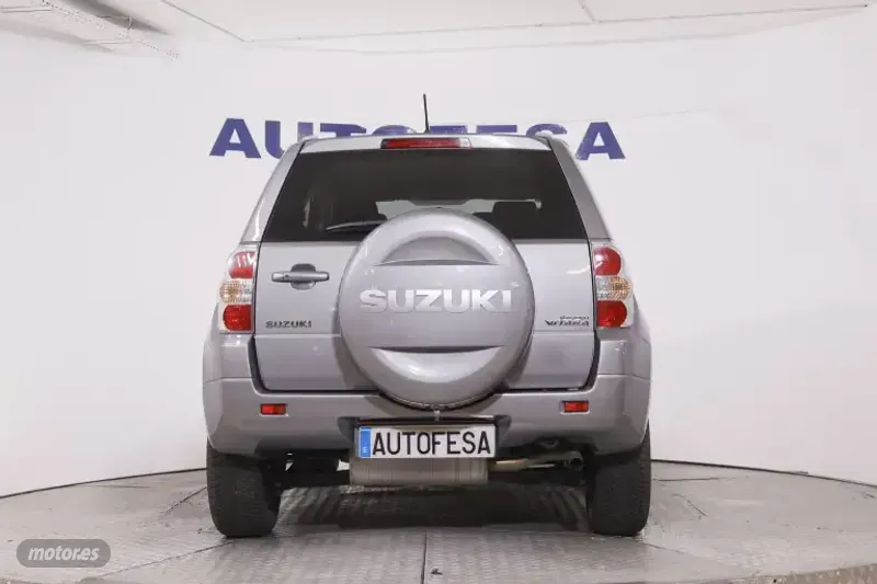 Suzuki Grand Vitara - foto 5