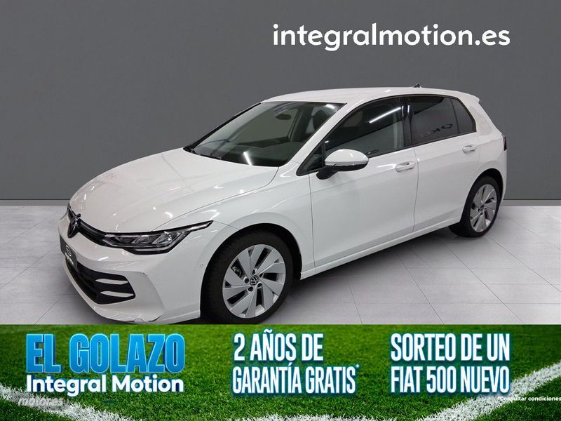 Volkswagen Golf "Más" 1.5 TSI 6 vel. 2025