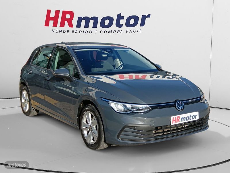Volkswagen Golf 8 Life 1.0 TSI 2024