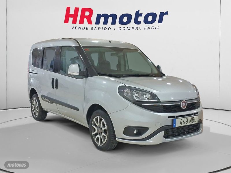 Fiat Doblò Panorama 1.6Mjt Trekking 2022