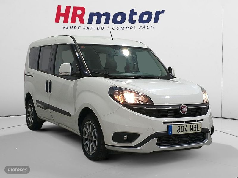 Fiat Doblò Panorama 1.6Mjt Trekking 2022