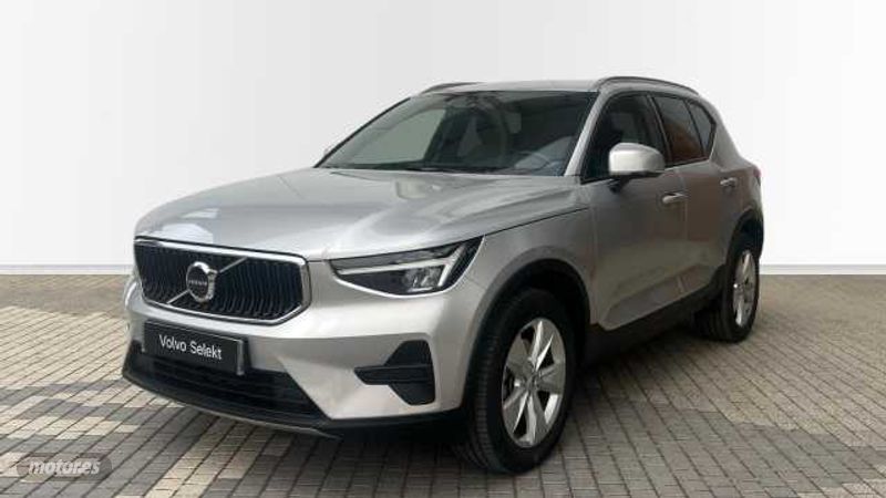 Volvo XC40 2025