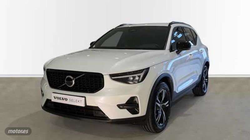 Volvo XC40 2026