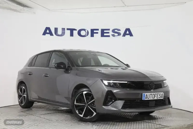 Opel Astra - foto 3