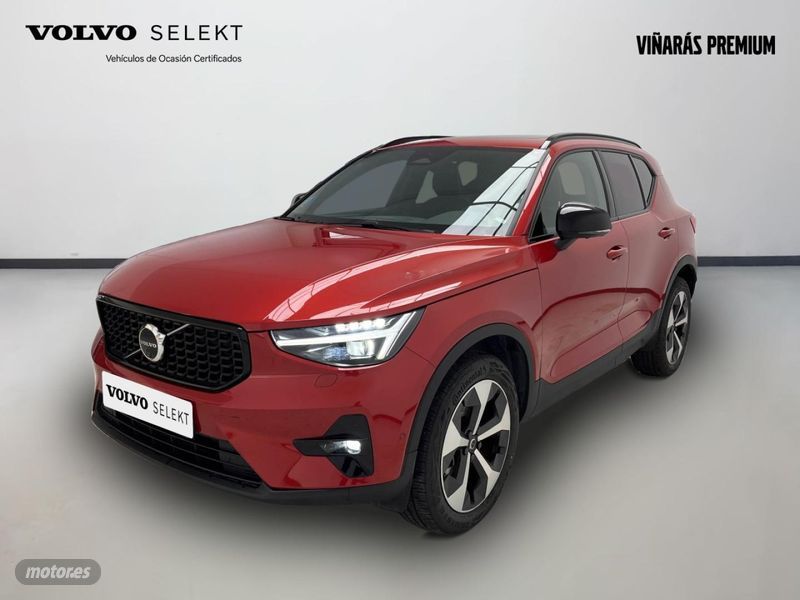 Volvo XC40 B4 (gasolina) Plus Dark Automático 2024