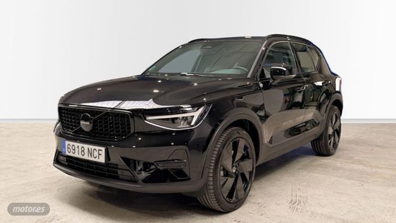 Volvo XC40 B3 (gasolina) Plus Bright Automático 2025
